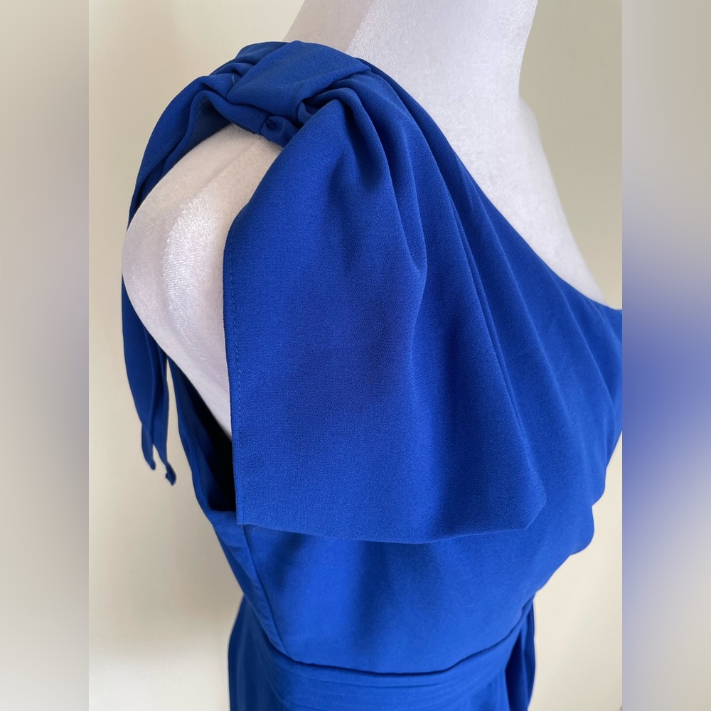 MINUET by MODCLOTH ONE SHOULDER BOW, PLEATED WAIST, SIDE ZIP, SZ L, ROYAL BLUE - Picture 11 of 17